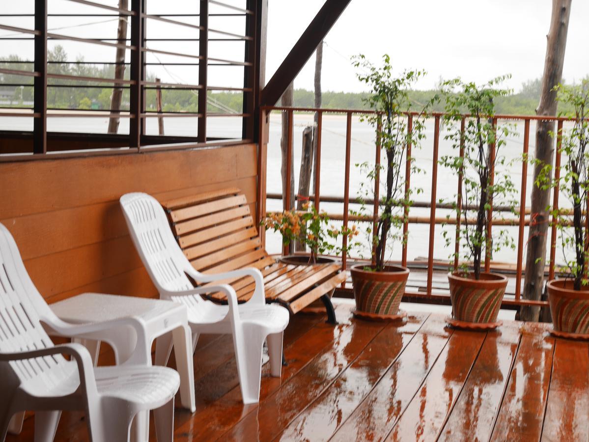 At Pier Hostel Lanta Ko Lanta Dış mekan fotoğraf